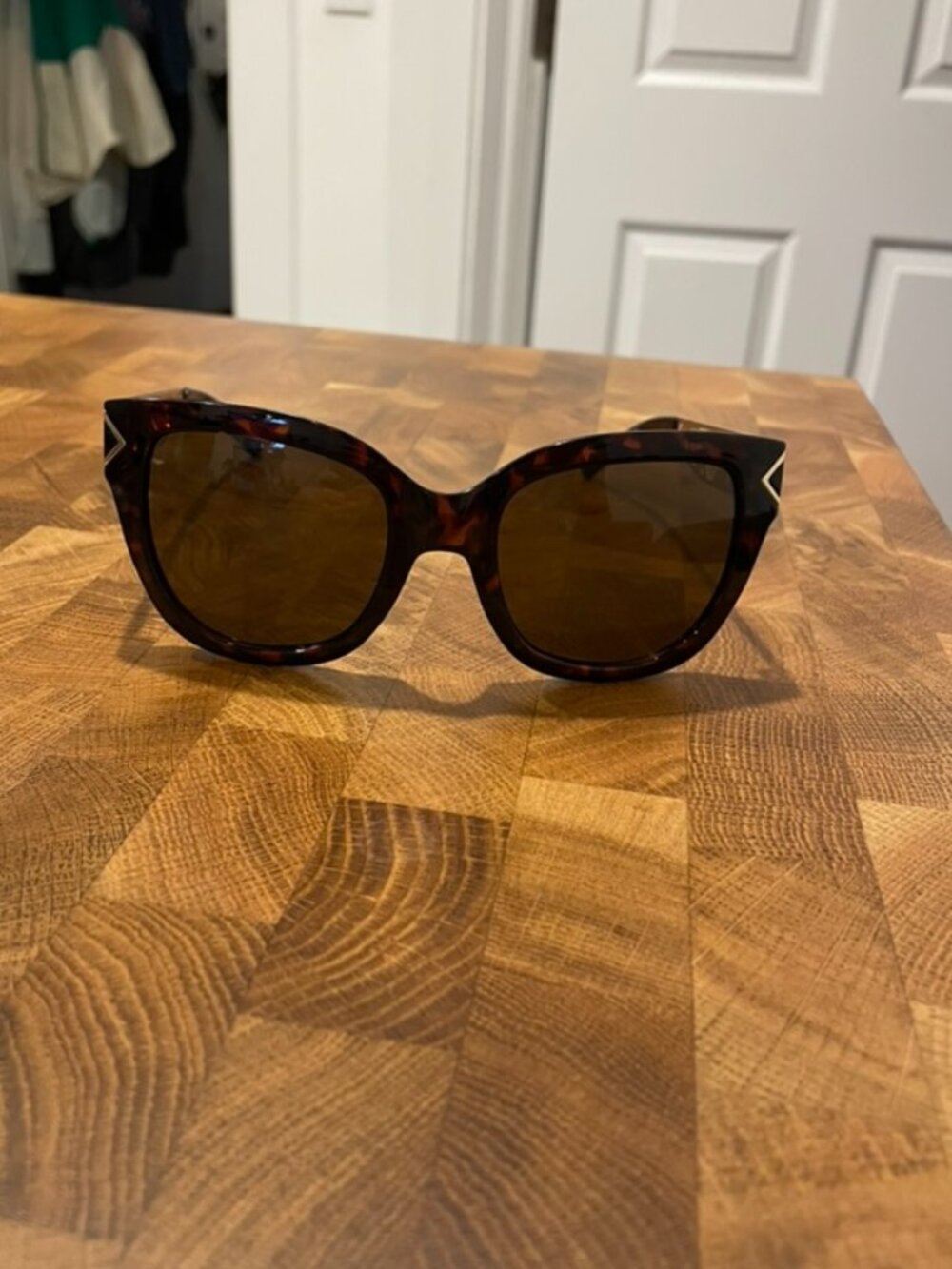Tory Burch TY9034 Tortoiseshell Sunglasses Brown